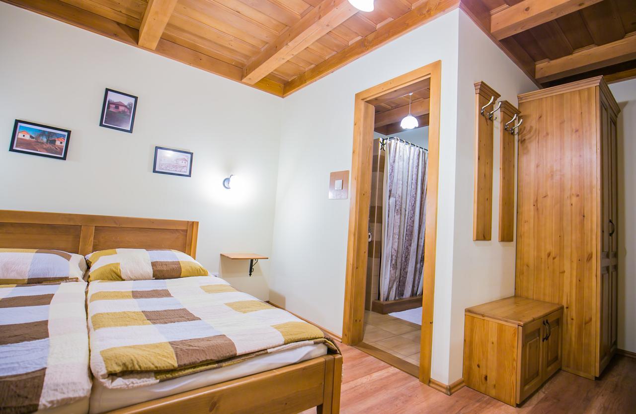 Toth Vendeghaz Es Apartmanhaz Ujfeherto Exteriér fotografie