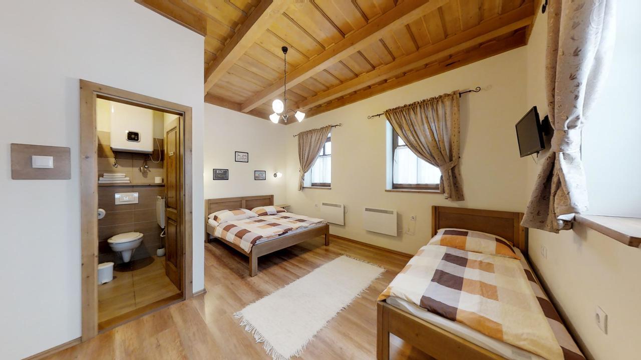 Toth Vendeghaz Es Apartmanhaz Ujfeherto Exteriér fotografie