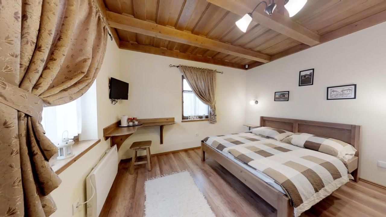 Toth Vendeghaz Es Apartmanhaz Ujfeherto Exteriér fotografie